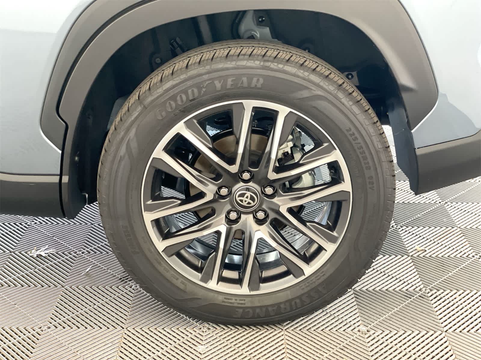 Thumbnail: 2026 Toyota Corolla Cross - 26