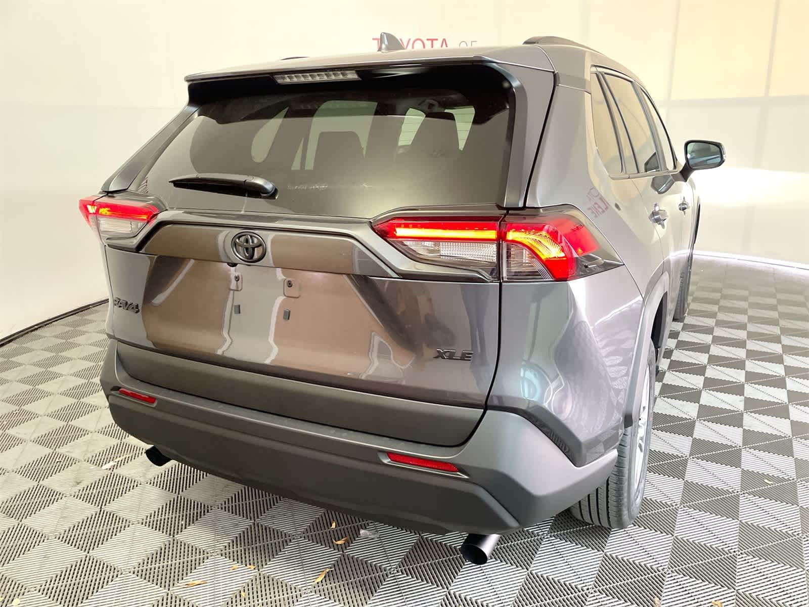 Thumbnail: 2025 Toyota RAV4 - 7