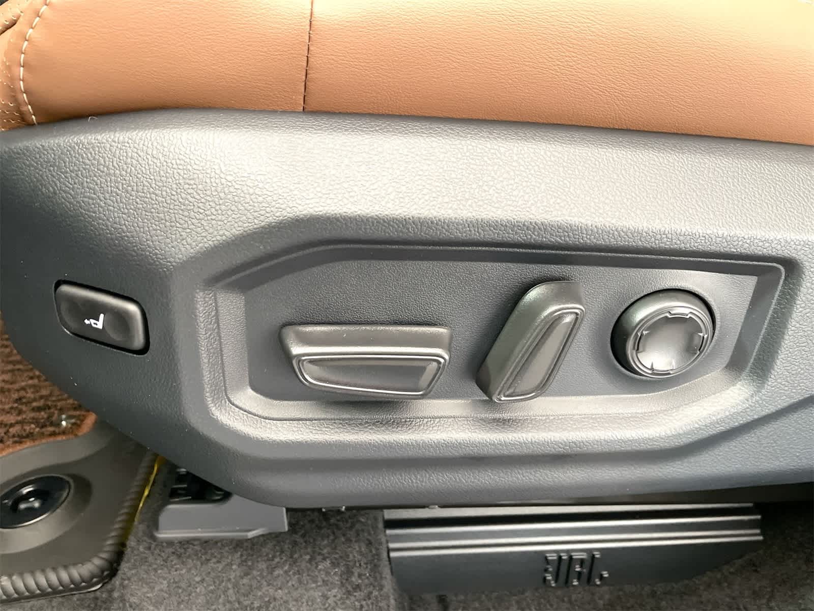 Thumbnail: 2026 Toyota Tundra - 10