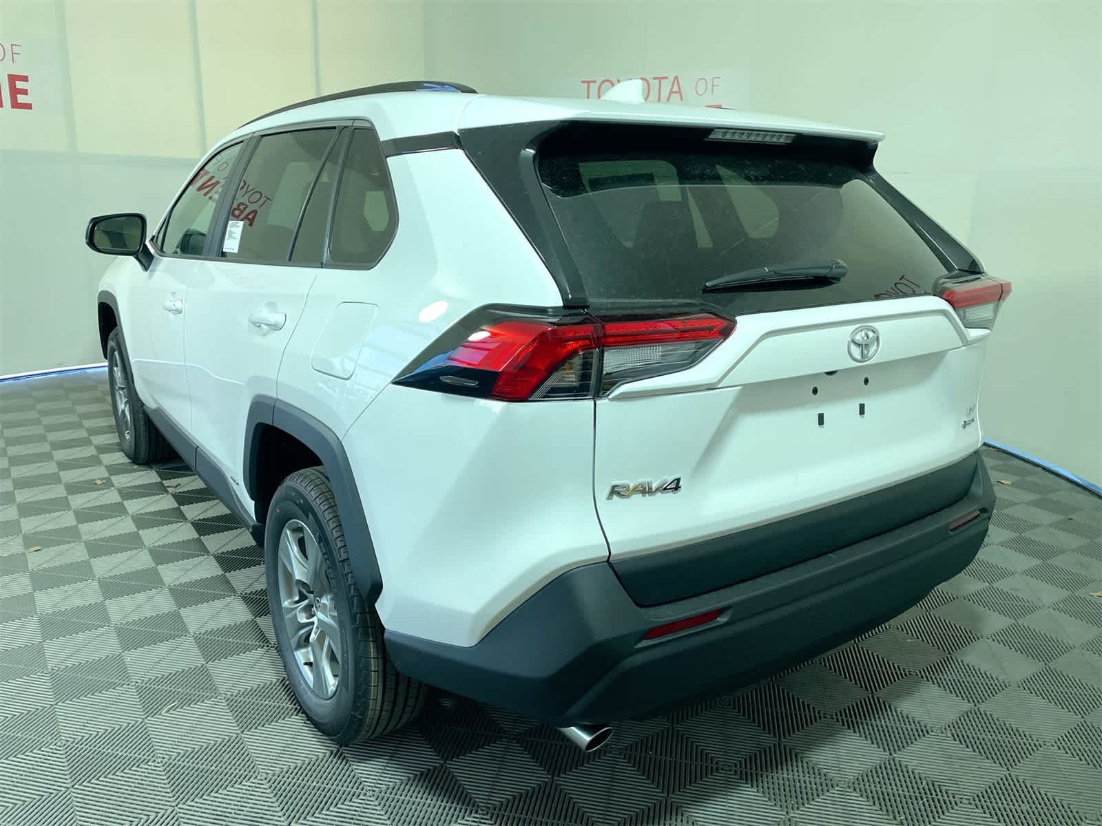 Thumbnail: 2025 Toyota RAV4 - 3