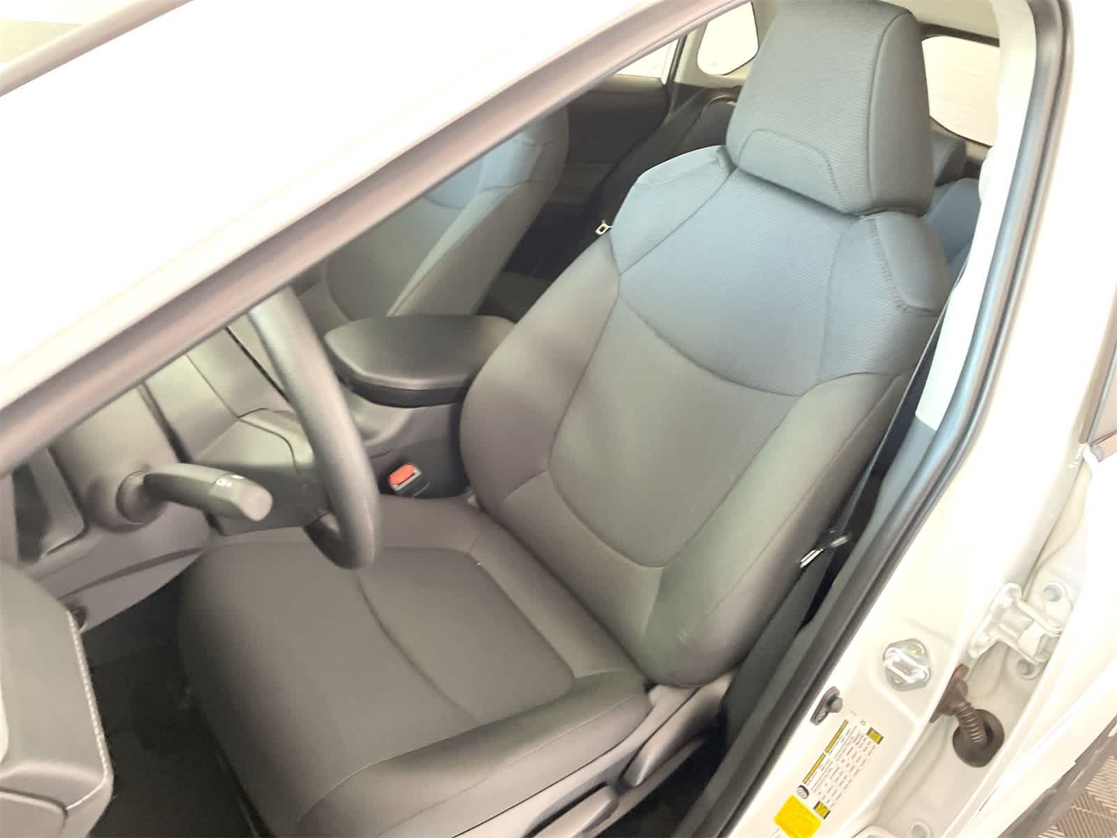 Thumbnail: 2025 Toyota RAV4 - 10