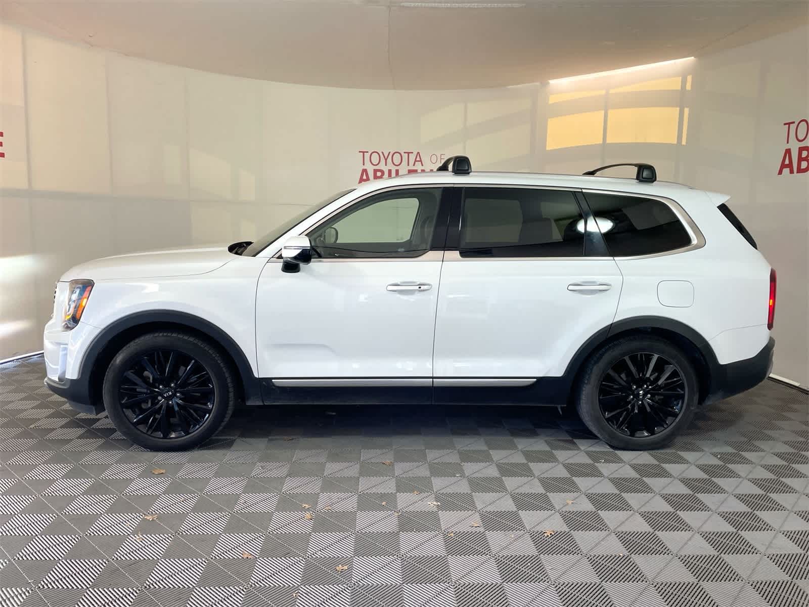 Thumbnail: 2020 Kia Telluride - 2