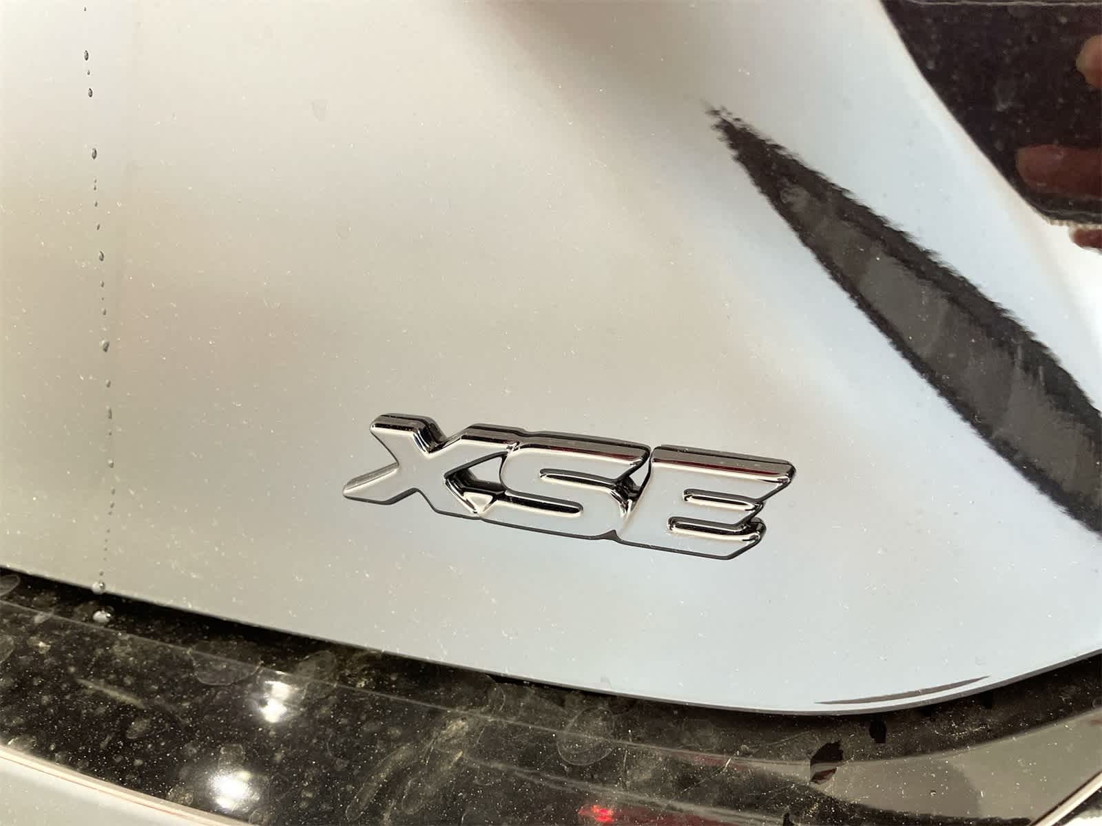 2025 Toyota Camry XSE 6