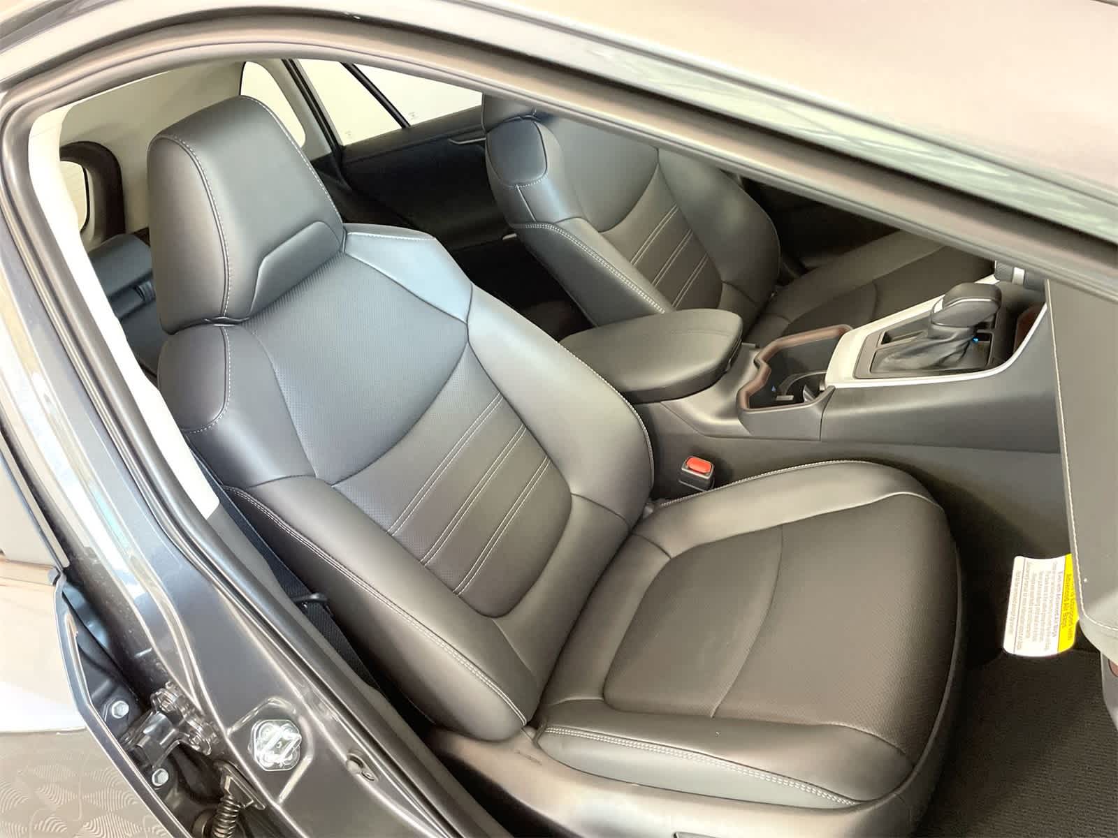 Thumbnail: 2025 Toyota RAV4 - 14