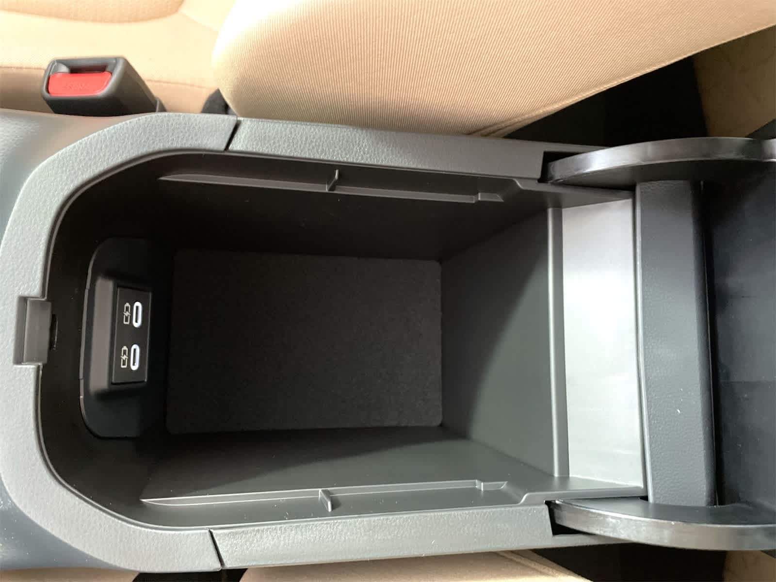 Thumbnail: 2025 Toyota RAV4 - 24