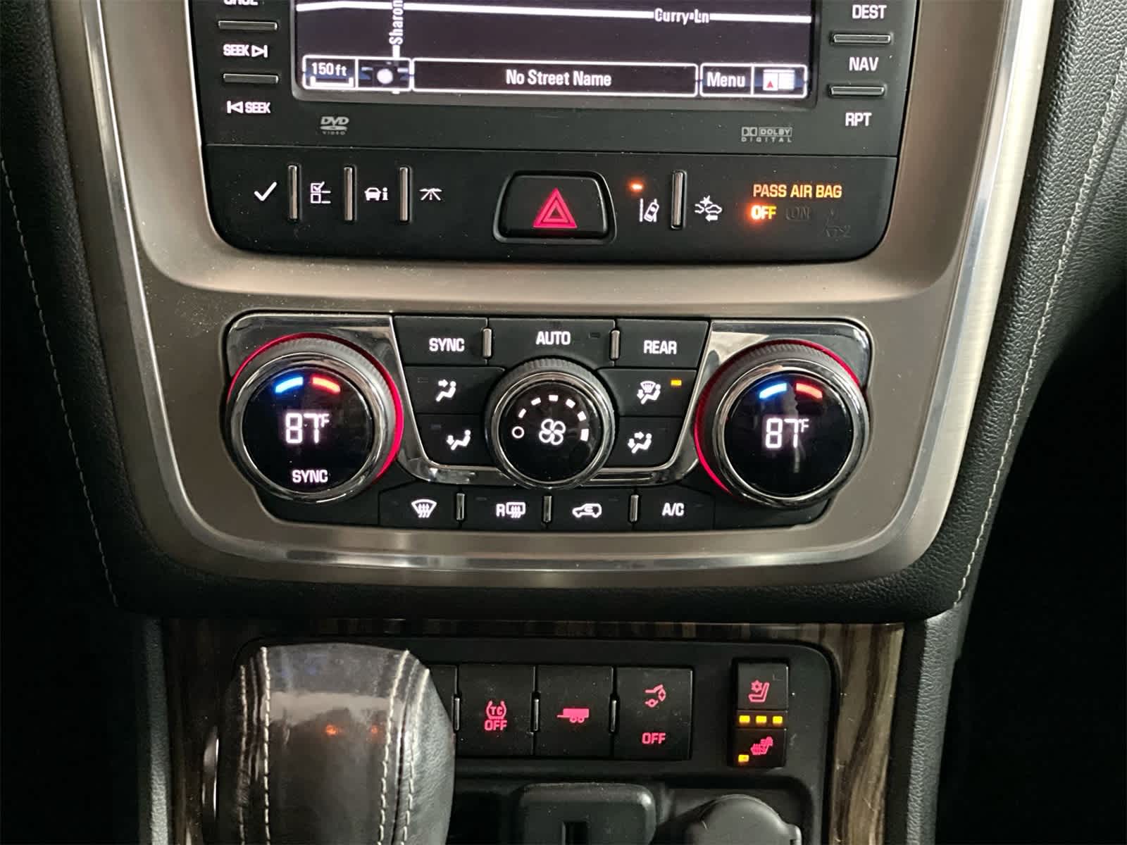 Thumbnail: 2015 GMC Acadia - 23