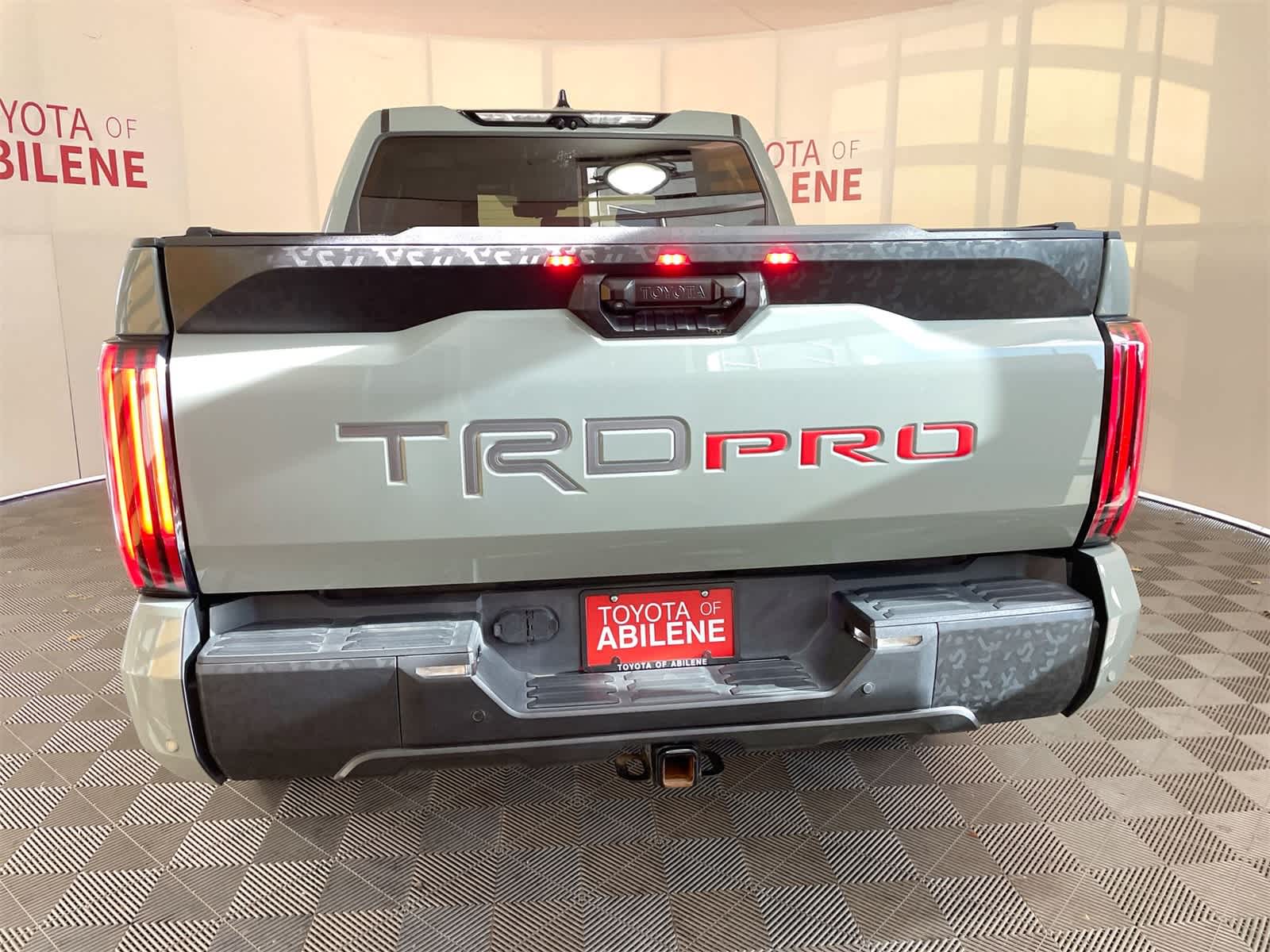 Thumbnail: 2022 Toyota Tundra - 3