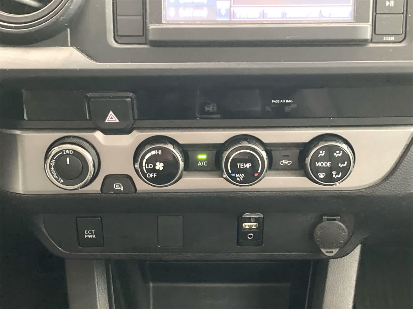 Thumbnail: 2018 Toyota Tacoma - 20