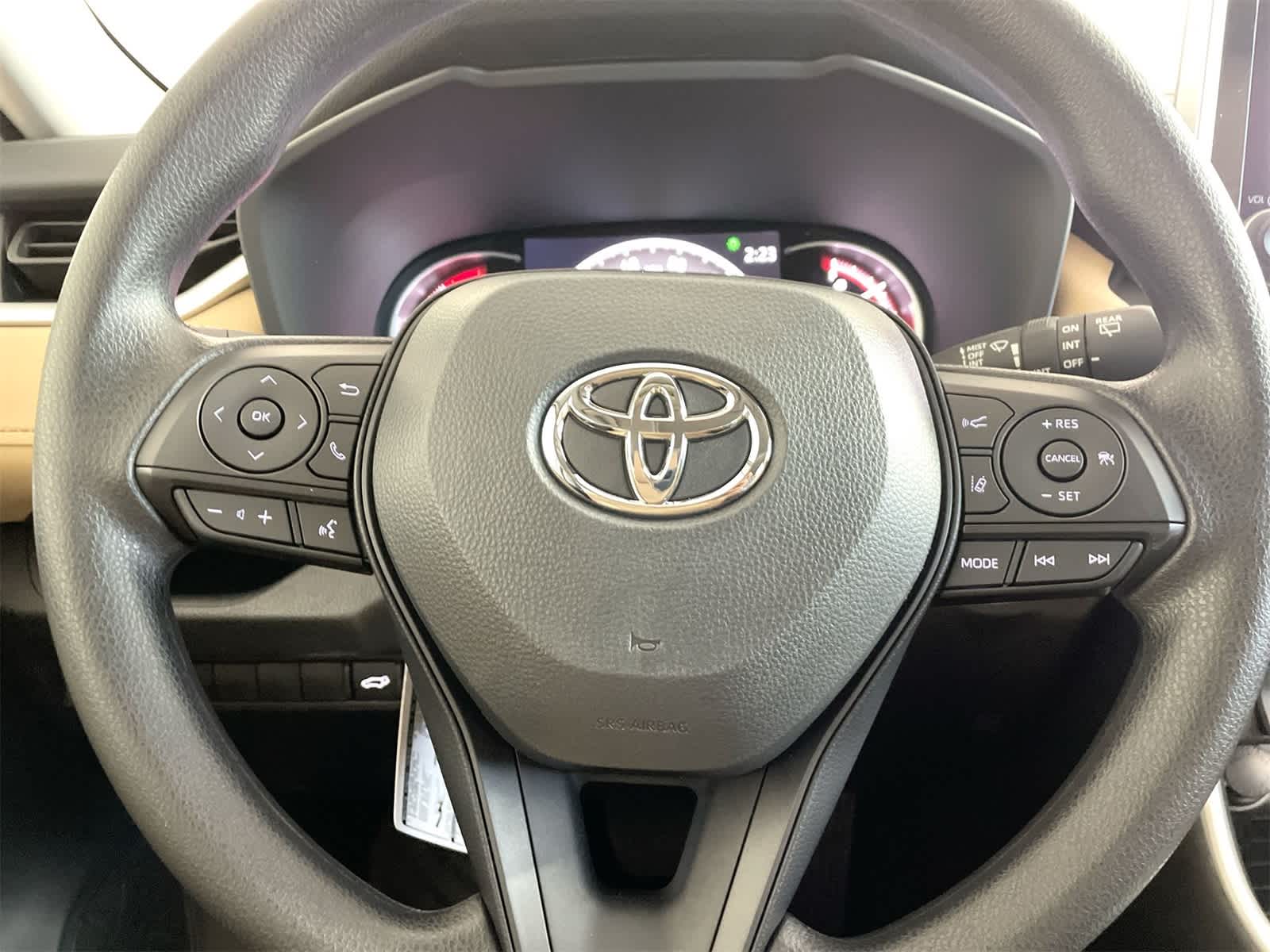 Thumbnail: 2025 Toyota RAV4 - 18