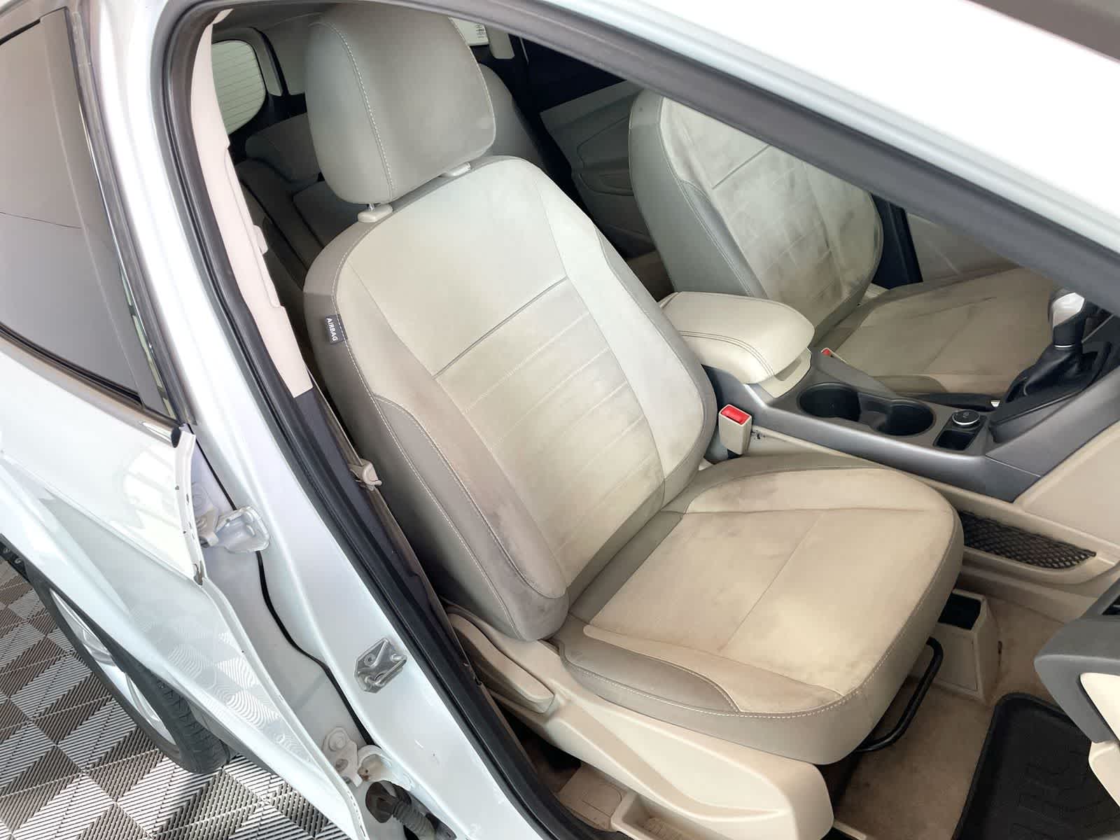 Thumbnail: 2014 Ford Escape - 14