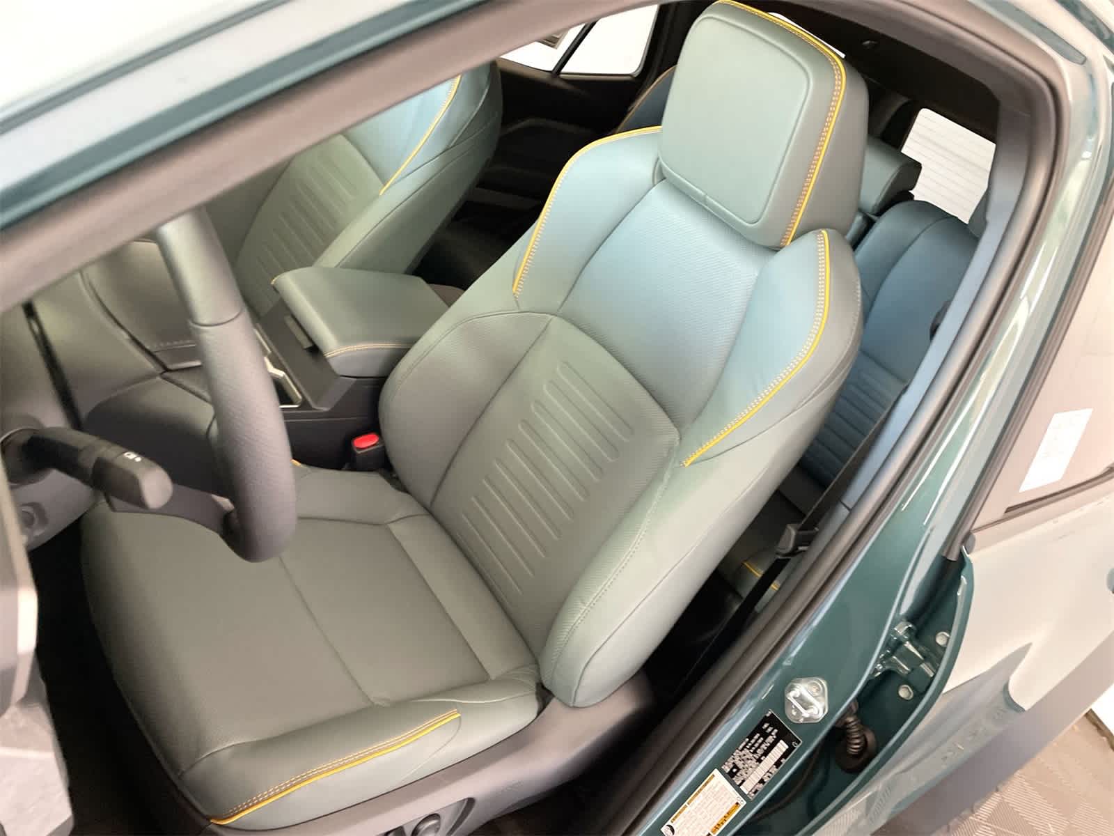 Thumbnail: 2025 Toyota 4Runner - 10