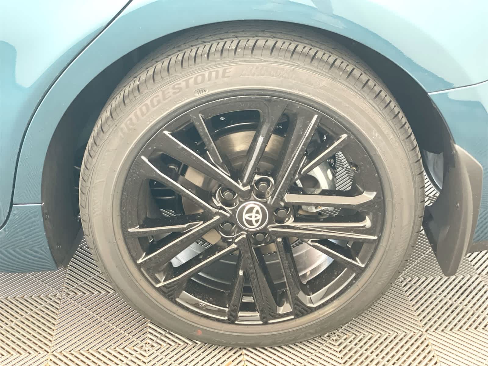 Thumbnail: 2025 Toyota Camry - 25
