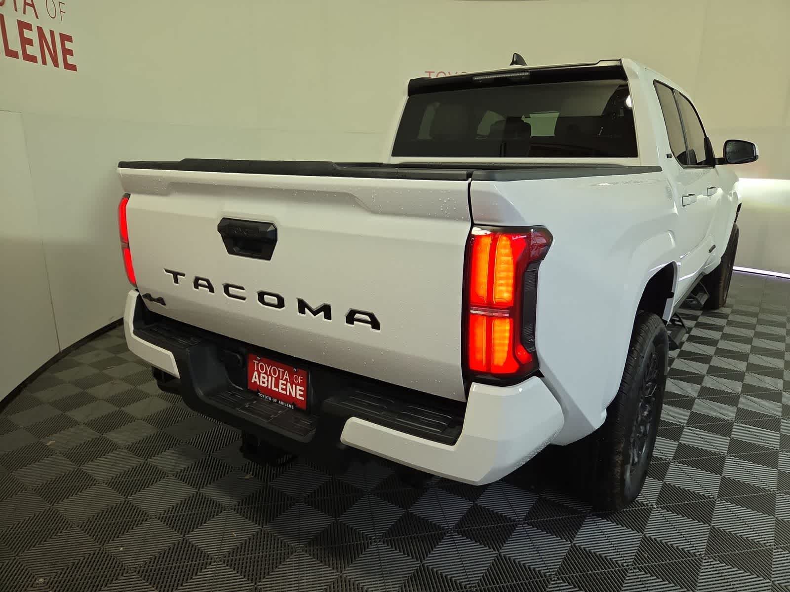 Thumbnail: 2025 Toyota Tacoma - 7