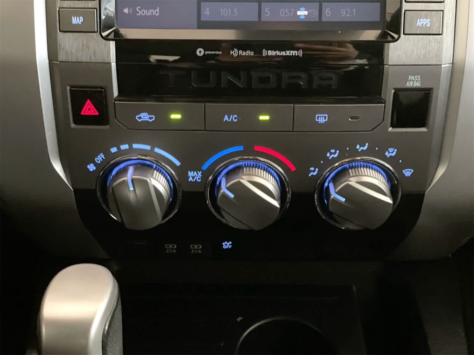 Thumbnail: 2020 Toyota Tundra - 19