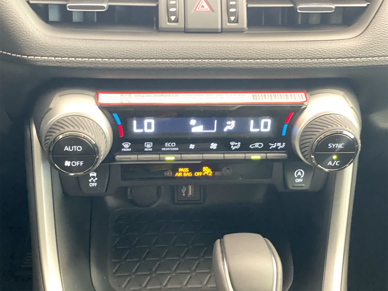 Thumbnail: 2025 Toyota RAV4 - 22