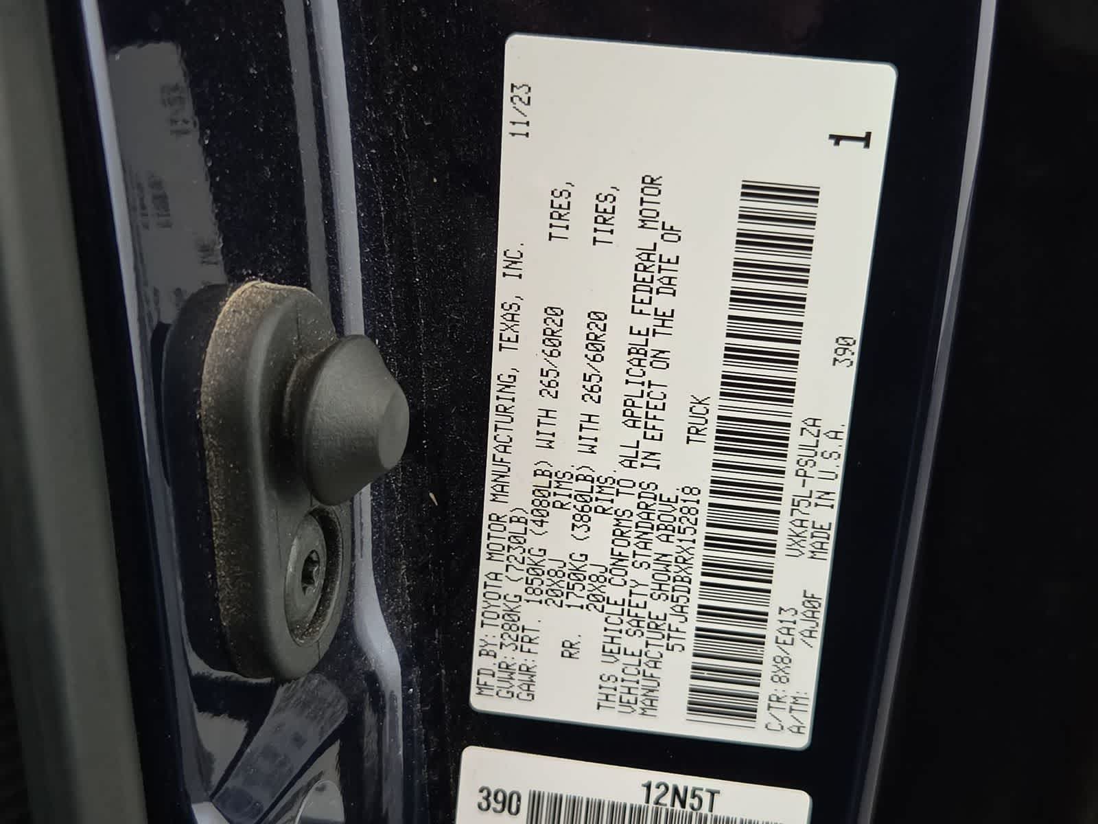 Thumbnail: 2024 Toyota Tundra - 24