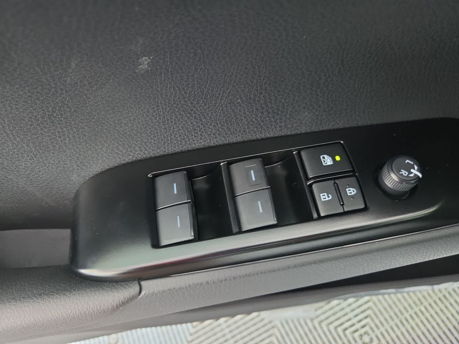 Thumbnail: 2026 Toyota Camry - 12
