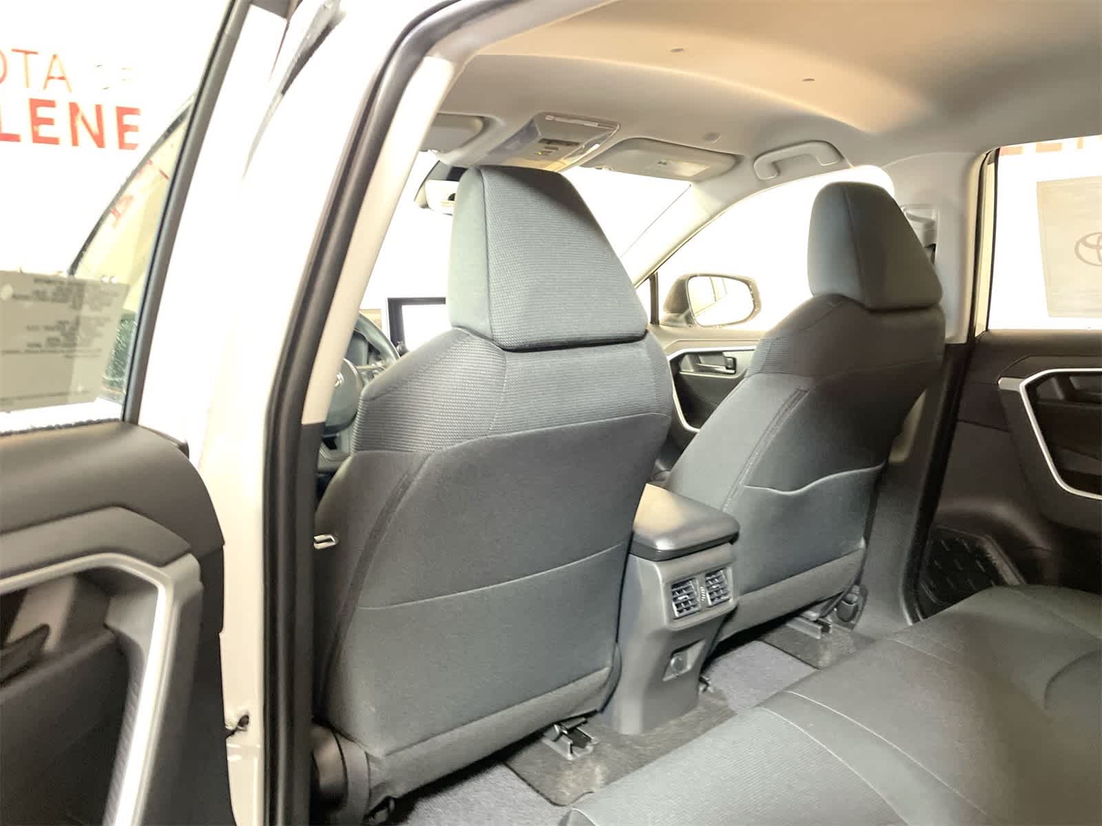 Thumbnail: 2025 Toyota RAV4 - 12