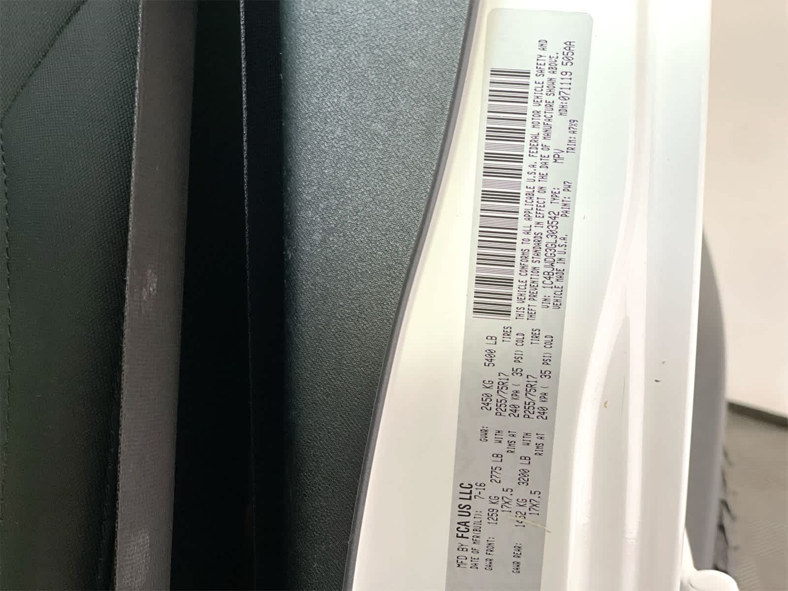 Thumbnail: 2016 Jeep Wrangler - 25