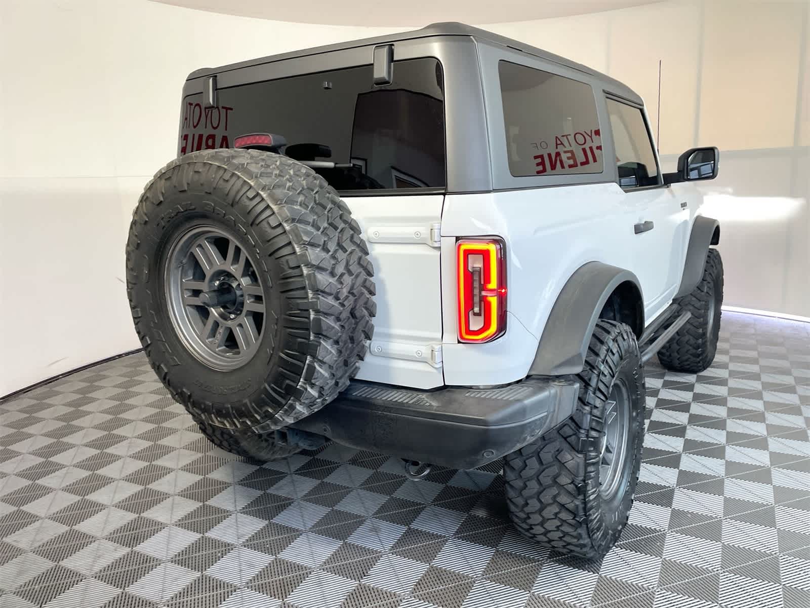 Thumbnail: 2023 Ford Bronco - 7