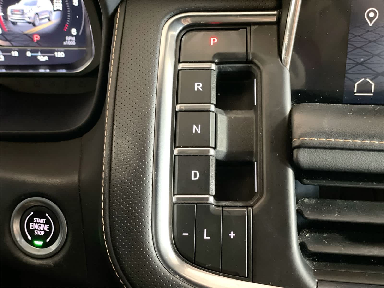 Thumbnail: 2022 GMC Yukon - 24