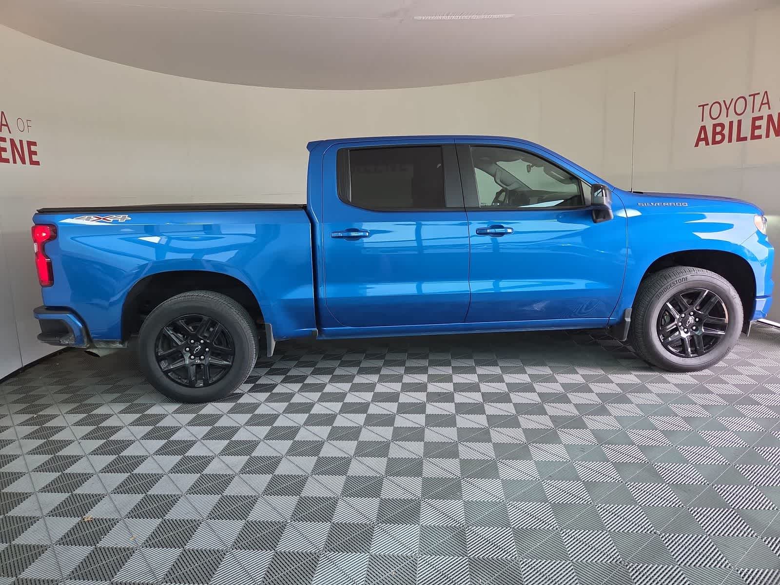 Thumbnail: 2024 Chevrolet Silverado 1500 - 8