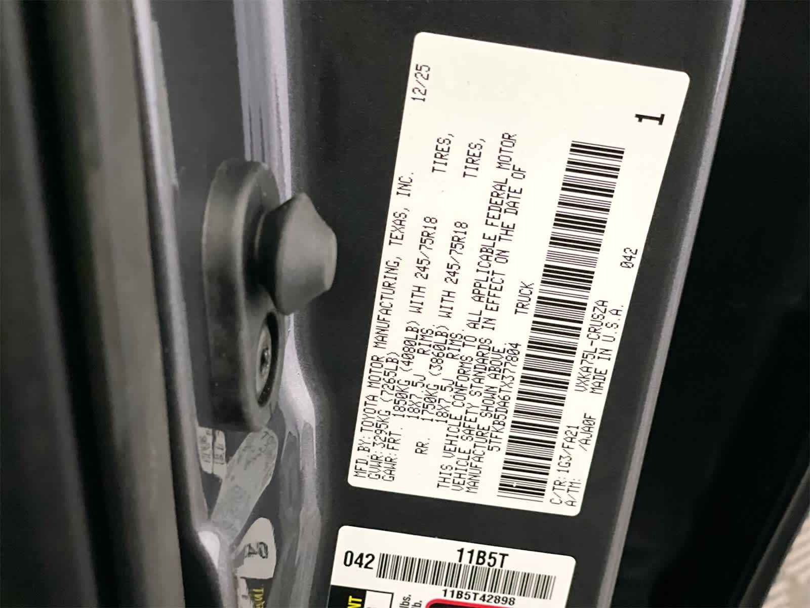 Thumbnail: 2026 Toyota Tundra - 25