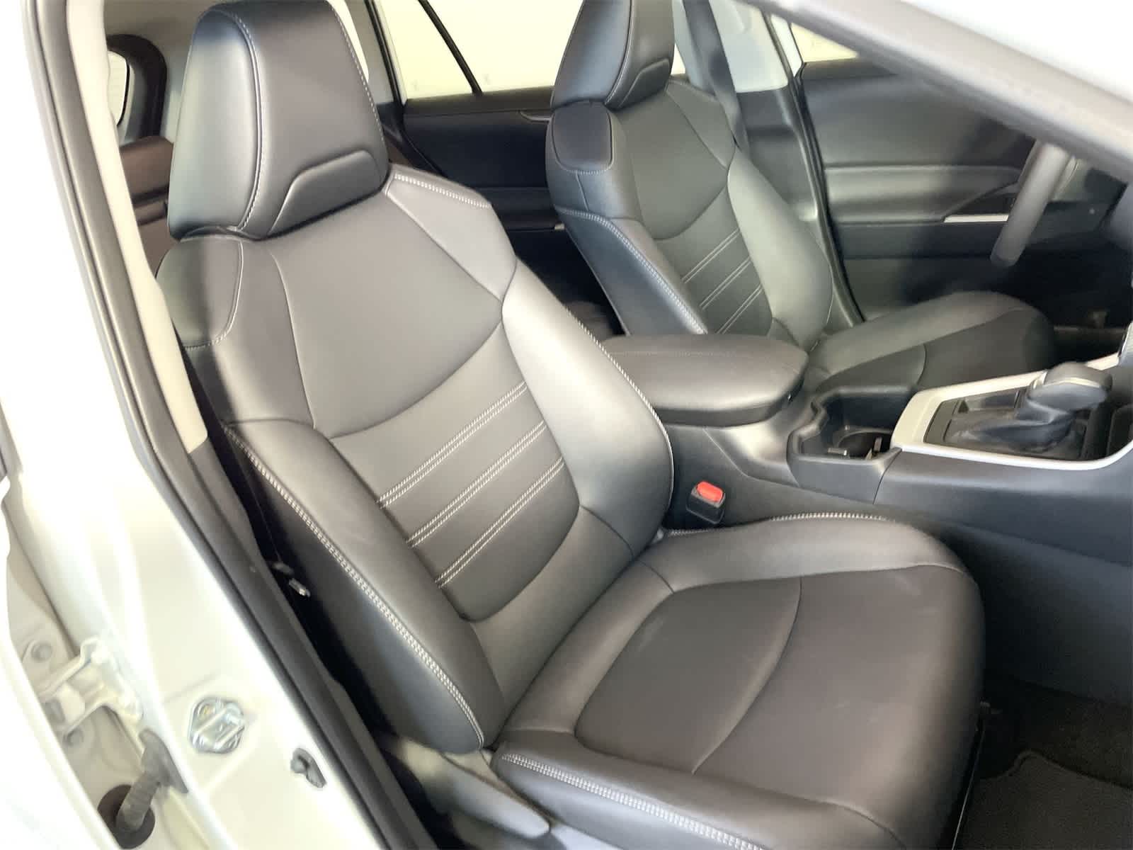 Thumbnail: 2025 Toyota RAV4 - 14