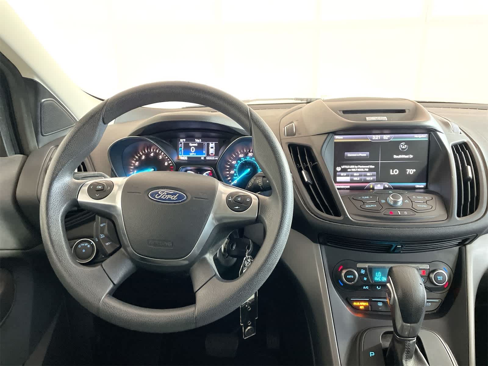 Thumbnail: 2015 Ford Escape - 16