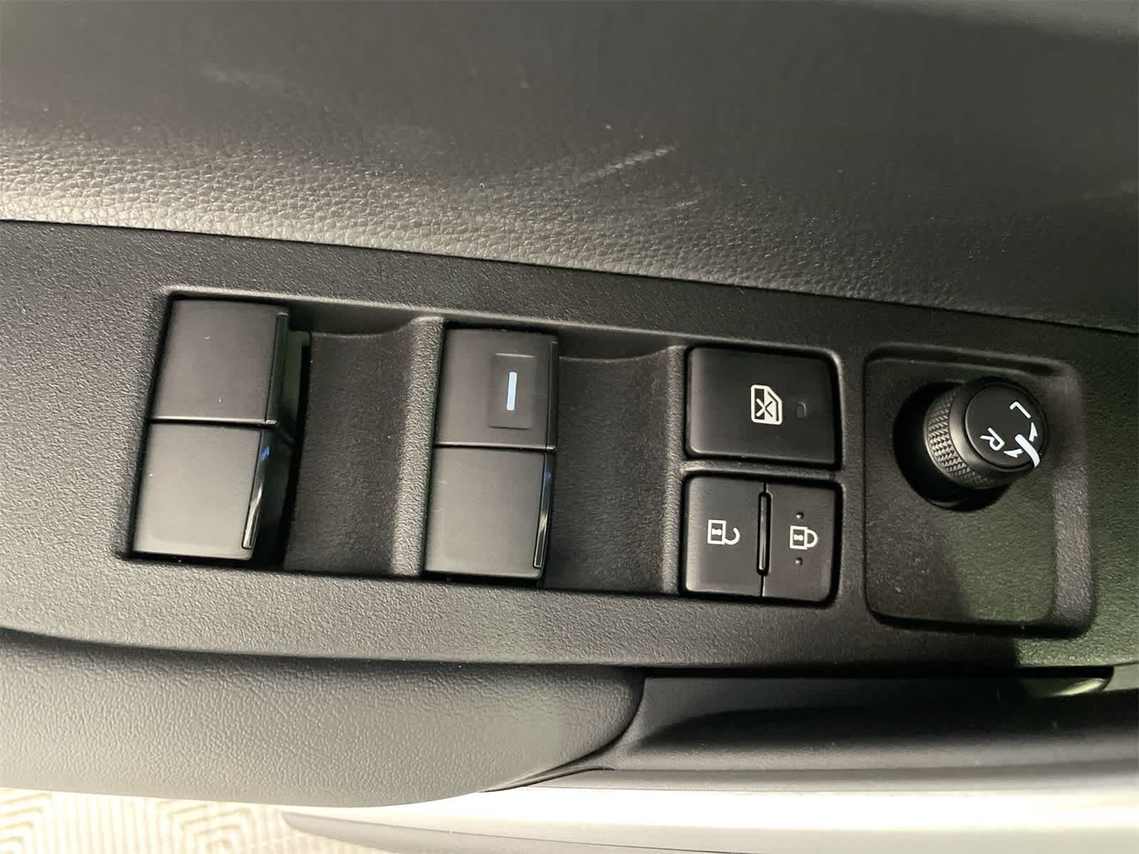 Thumbnail: 2026 Toyota Corolla Cross - 12