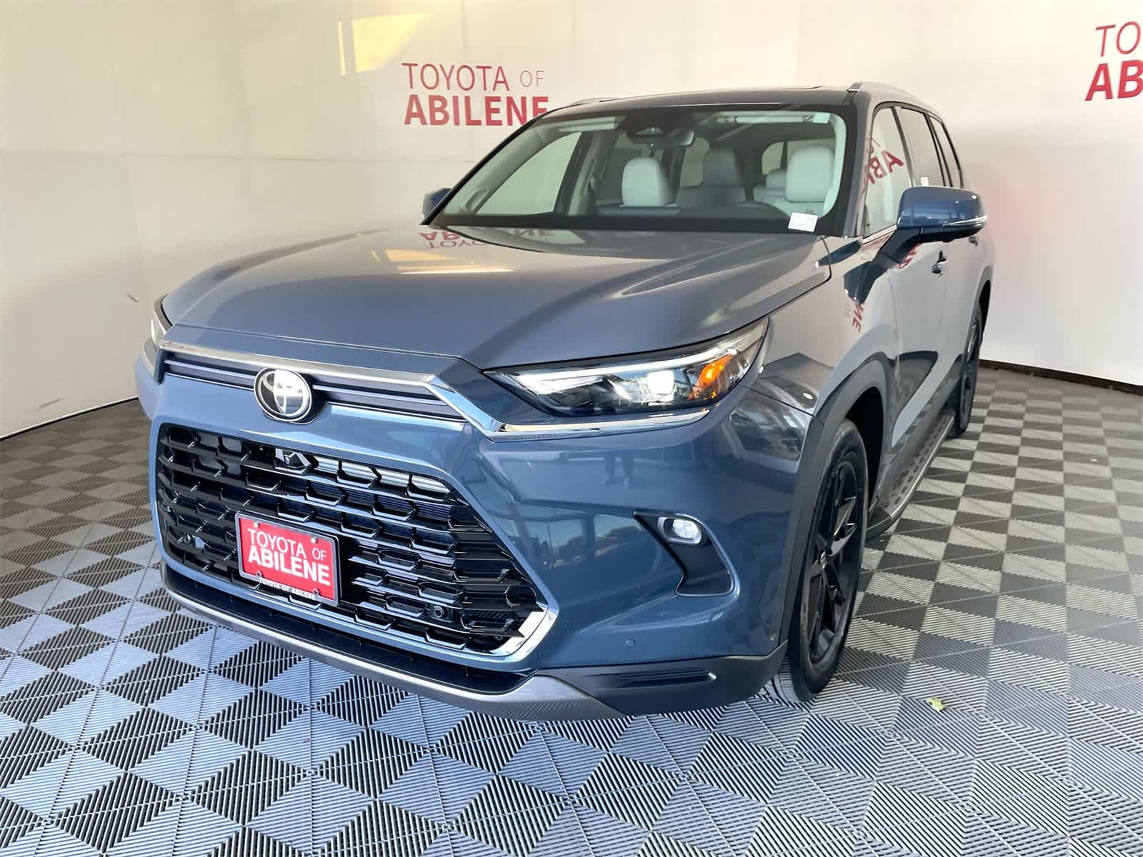 Thumbnail: 2026 Toyota Grand Highlander - 1