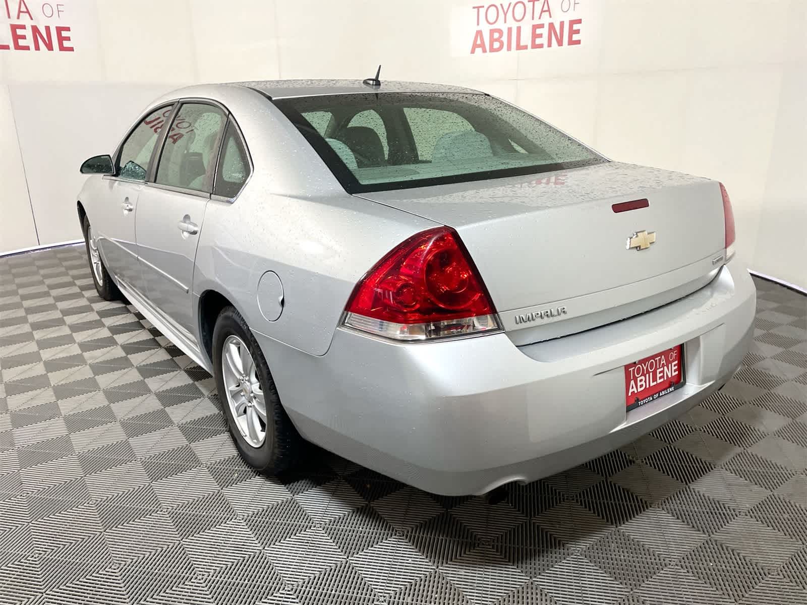 Thumbnail: 2014 Chevrolet Impala - 3
