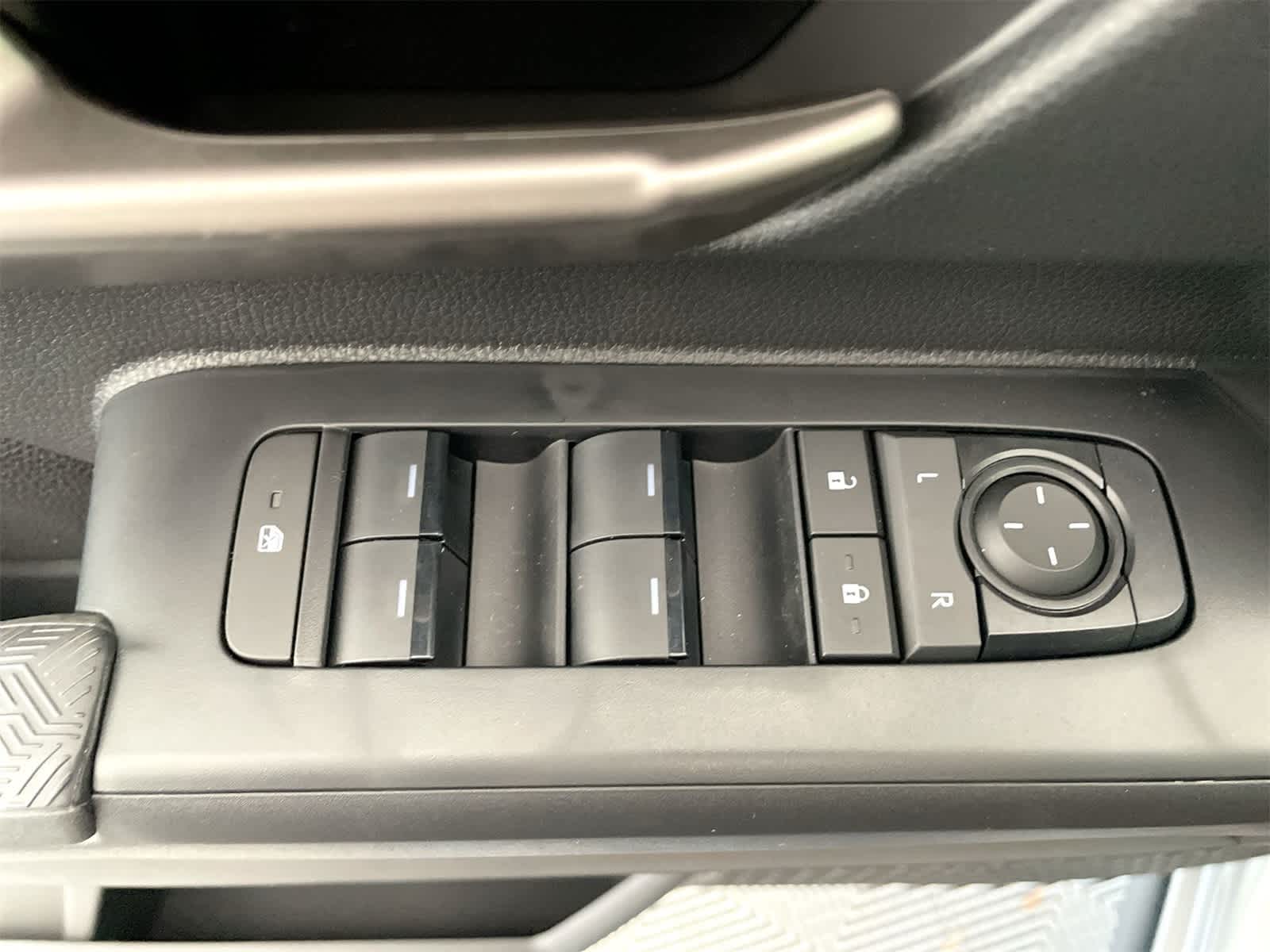 Thumbnail: 2025 Toyota Tacoma - 11