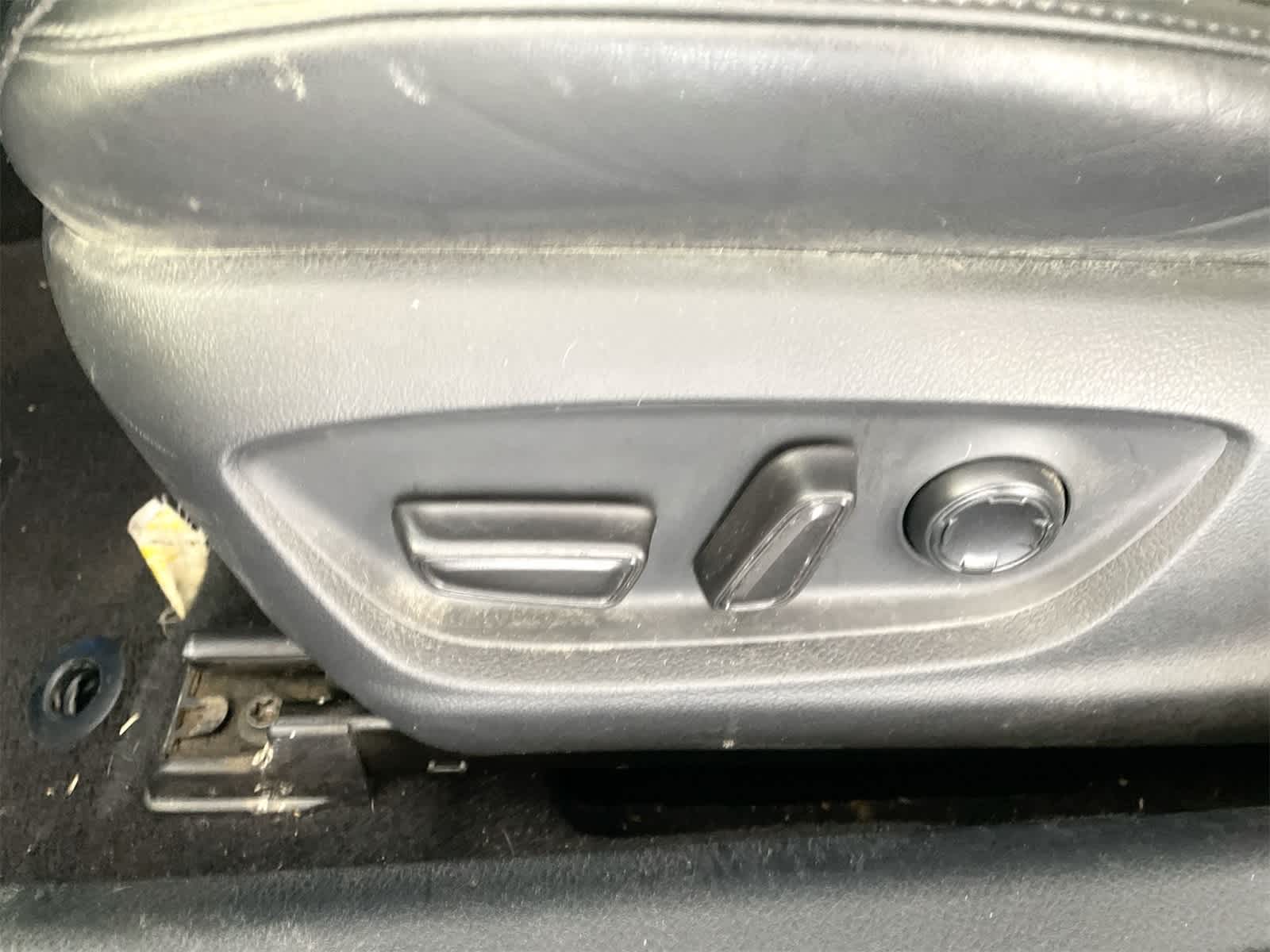 Thumbnail: 2020 Toyota Avalon - 11