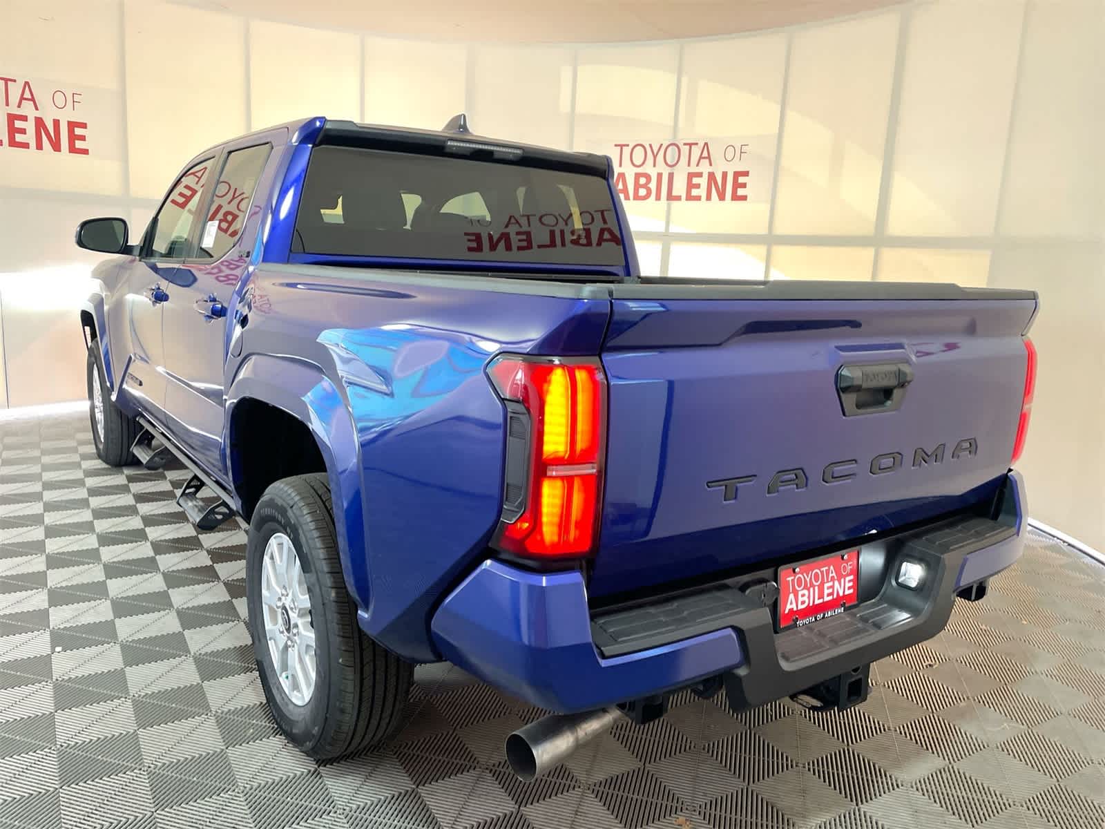 Thumbnail: 2025 Toyota Tacoma - 3