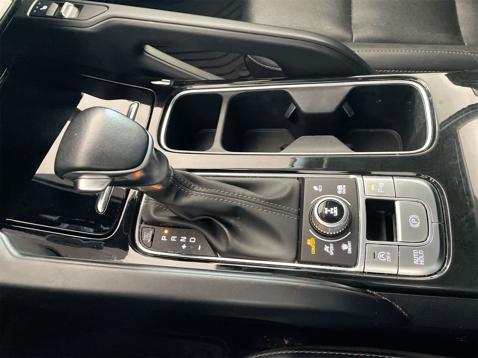 Thumbnail: 2023 Kia Telluride - 23