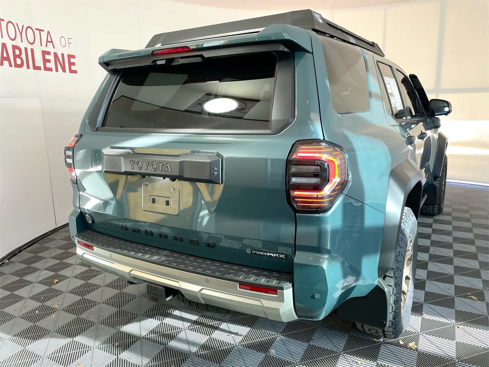 Thumbnail: 2025 Toyota 4Runner - 7