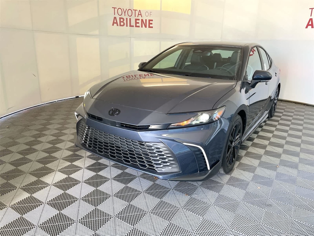 New 2026 Toyota Camry SE Sedan