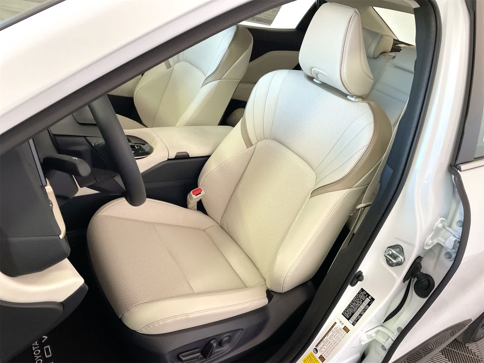 Thumbnail: 2026 Toyota Crown - 10