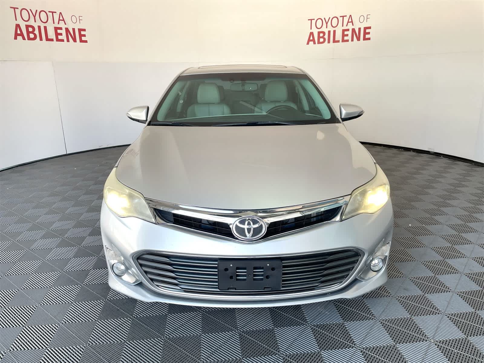 Thumbnail: 2013 Toyota Avalon - 9