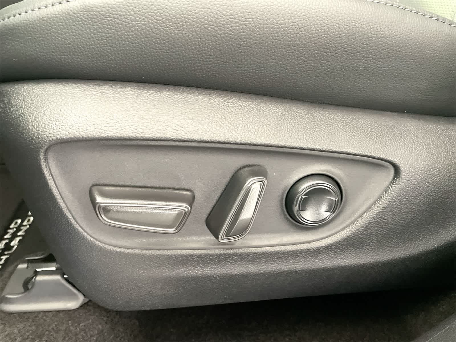 Thumbnail: 2026 Toyota Grand Highlander - 11