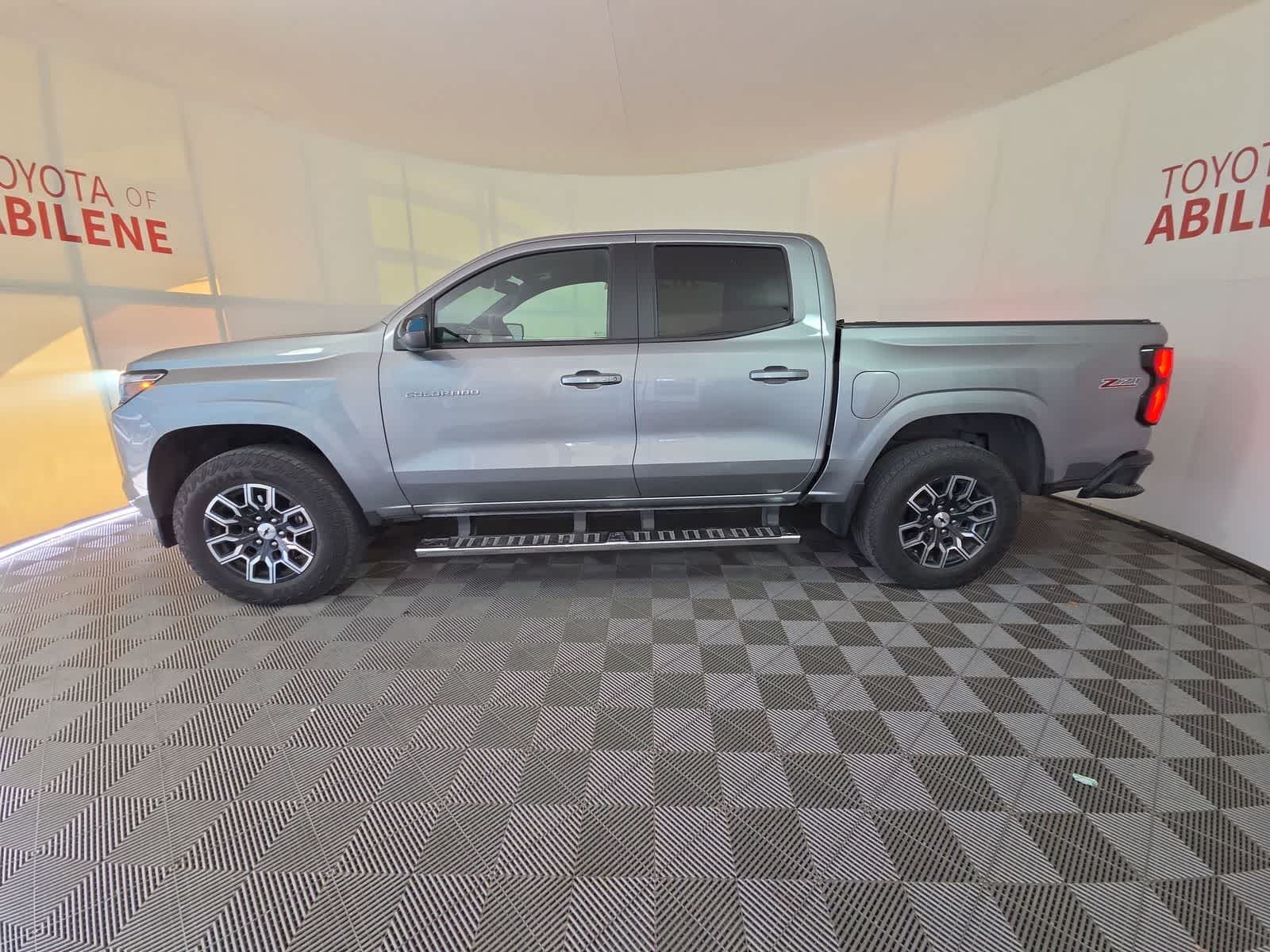 Thumbnail: 2023 Chevrolet Colorado - 2