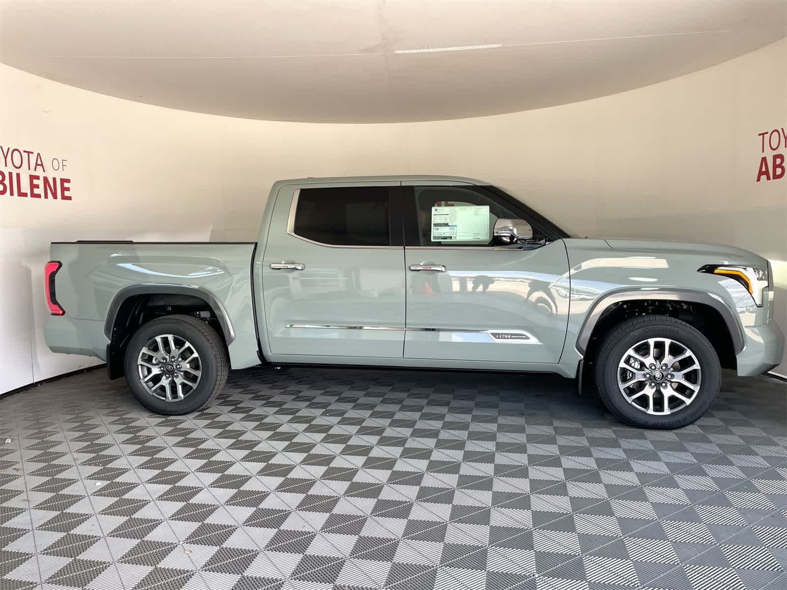 Thumbnail: 2025 Toyota Tundra - 8