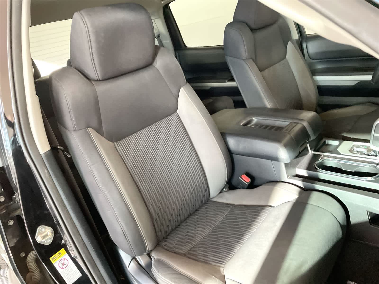 Thumbnail: 2015 Toyota Tundra - 13