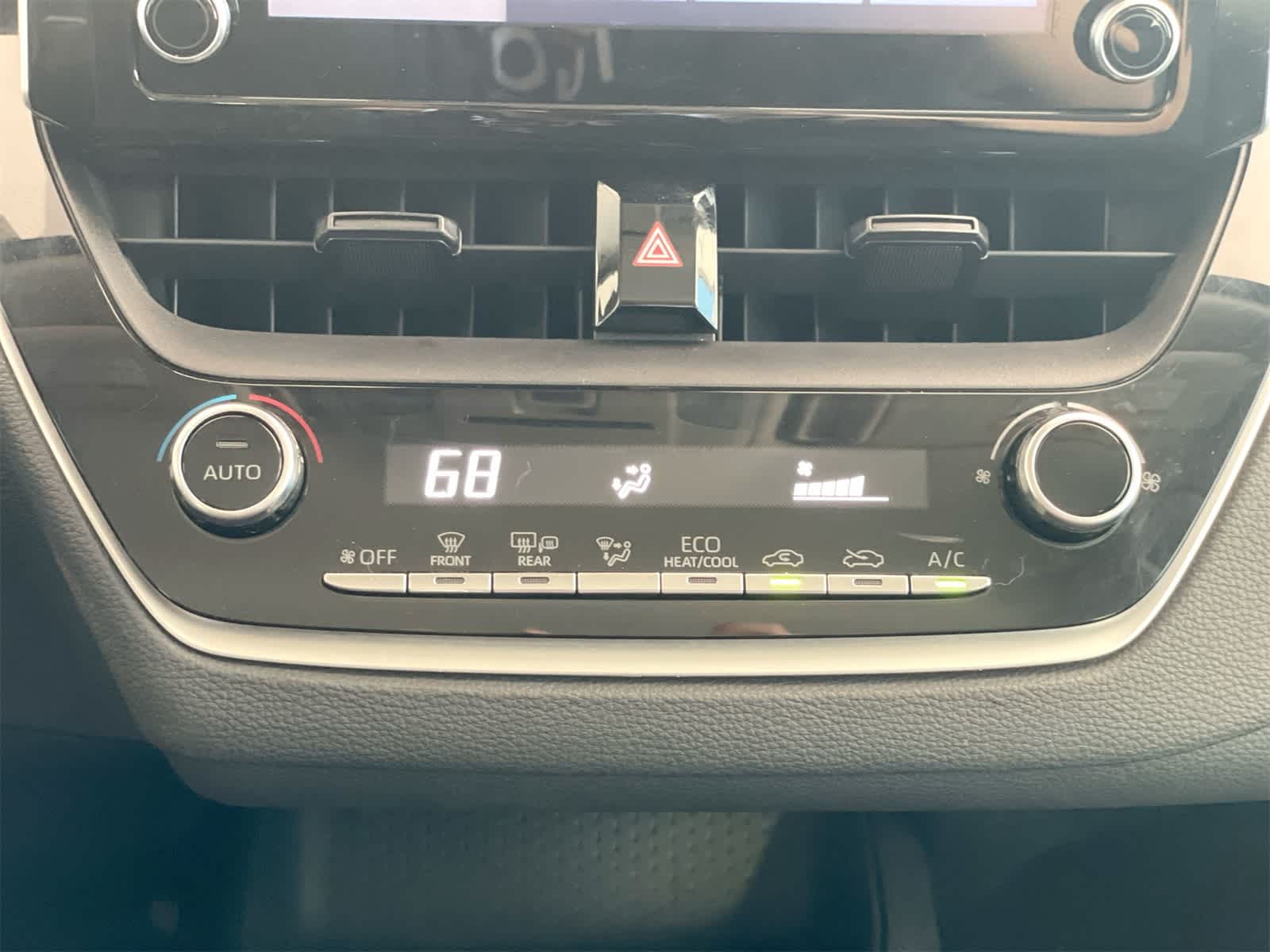 Thumbnail: 2020 Toyota Corolla - 21