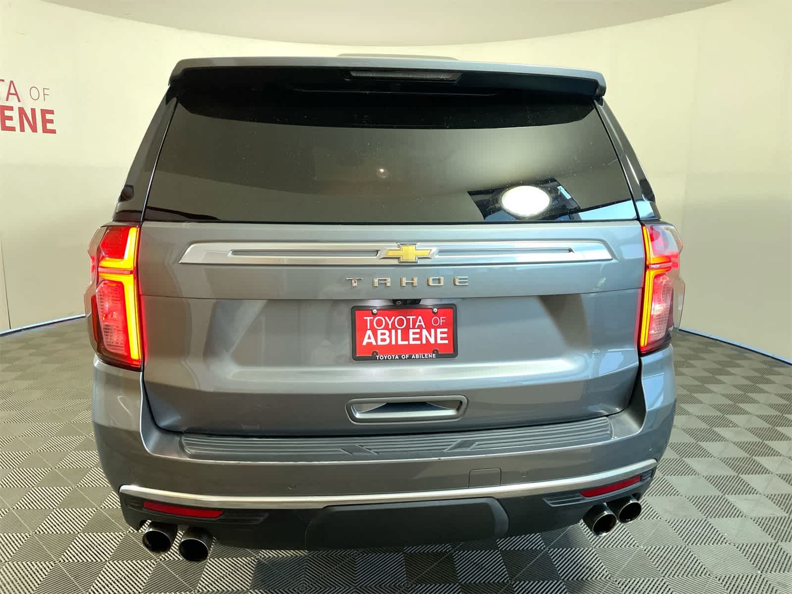 Thumbnail: 2021 Chevrolet Tahoe - 3