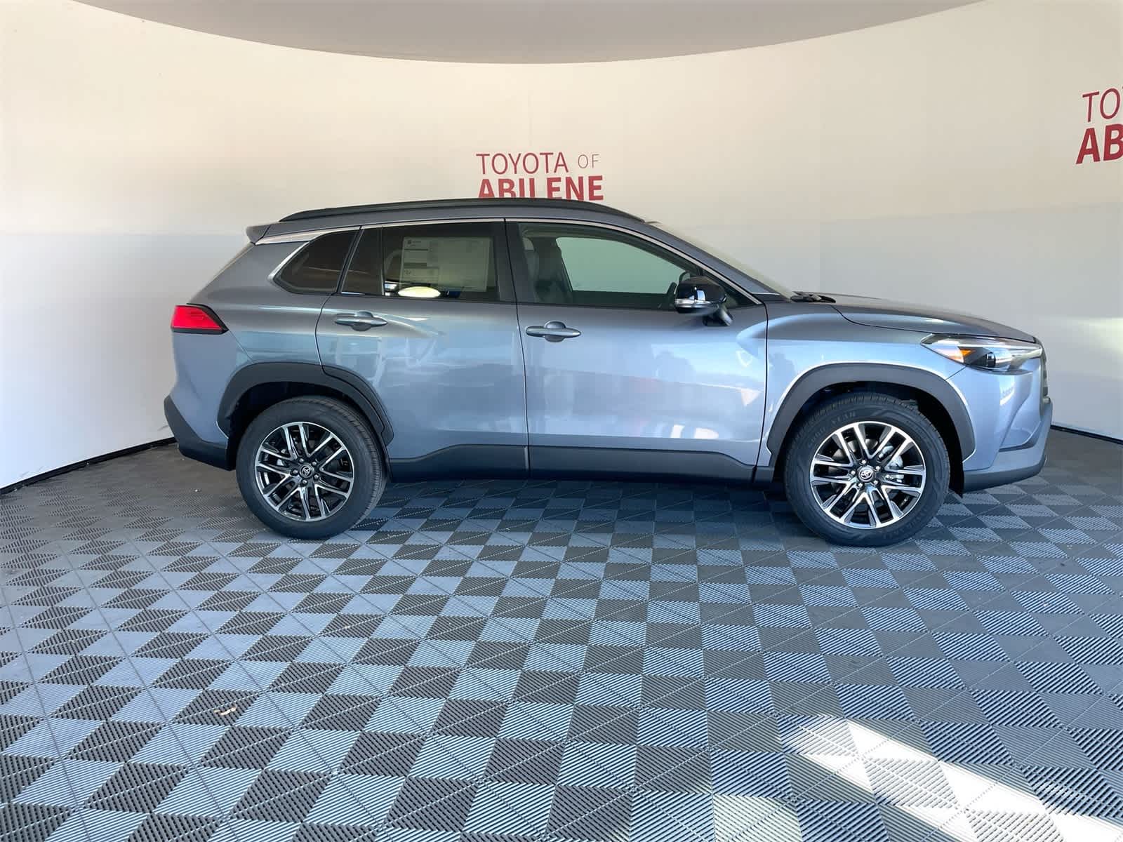 Thumbnail: 2026 Toyota Corolla Cross - 8