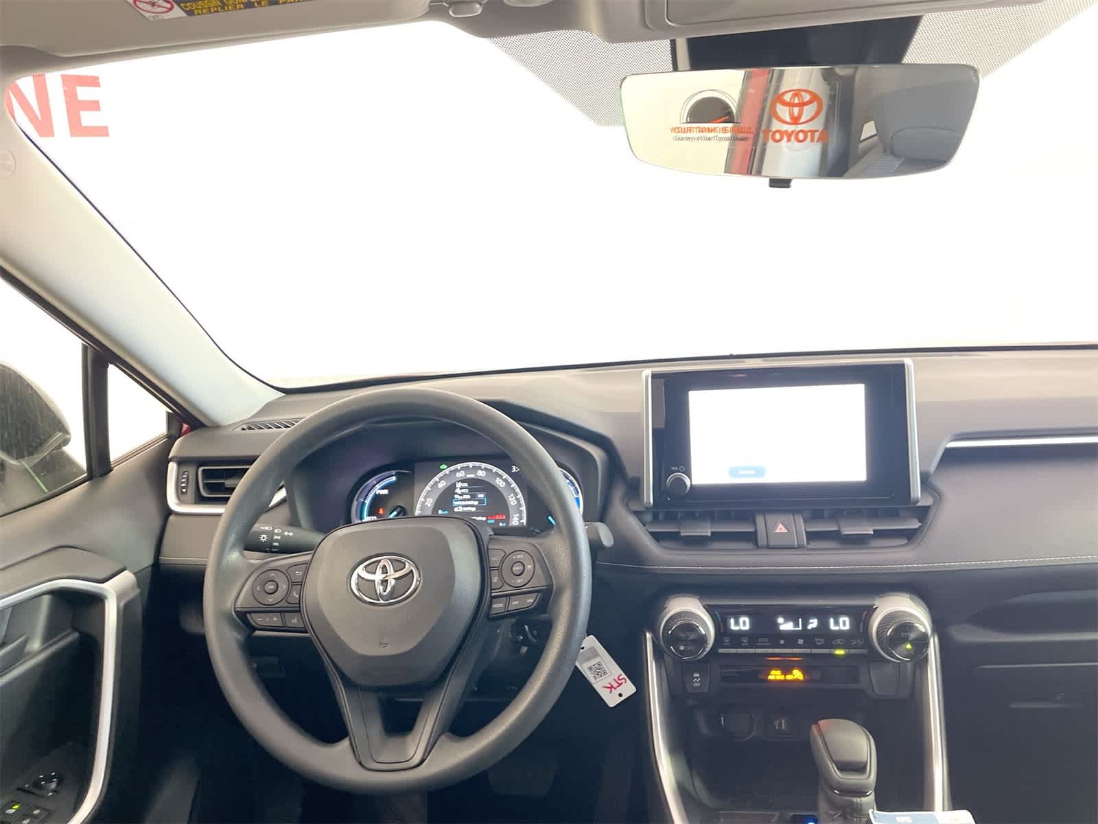 Thumbnail: 2025 Toyota RAV4 - 15