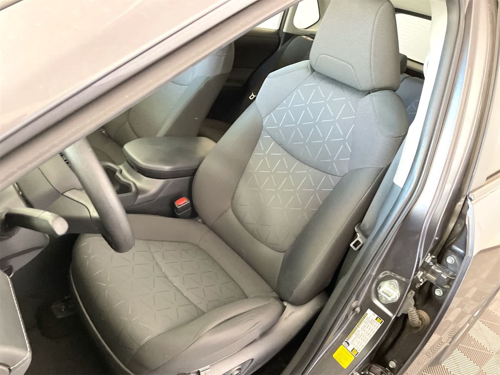 Thumbnail: 2024 Toyota RAV4 - 8