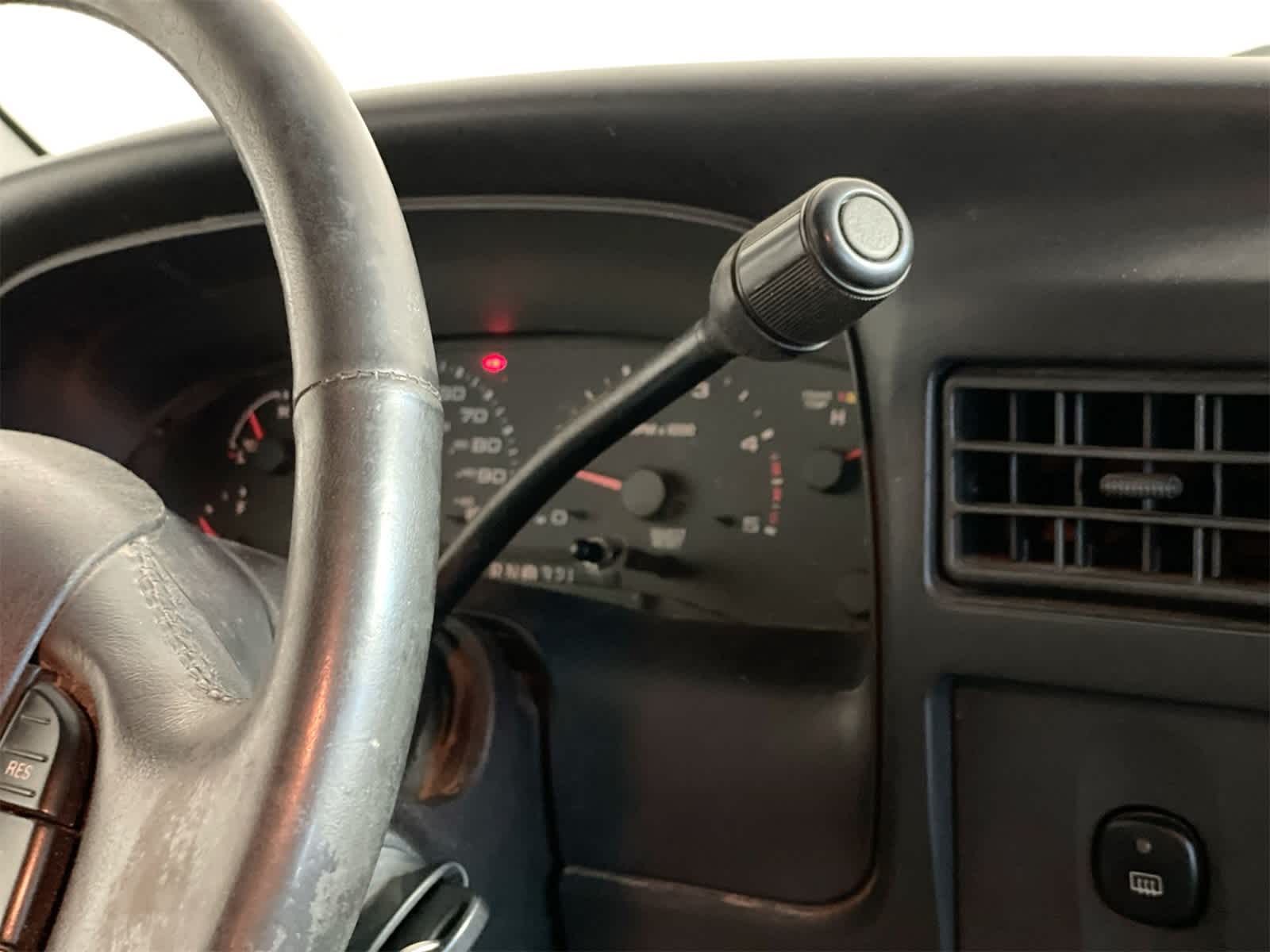 Thumbnail: 2005 Ford Excursion - 21